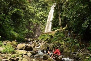 Cantiknya Air Terjun Kakek Bodo Tretes Kompasiana Com Cantiknya Air Terjun Kakek Bodo Tretes Kompasiana Com