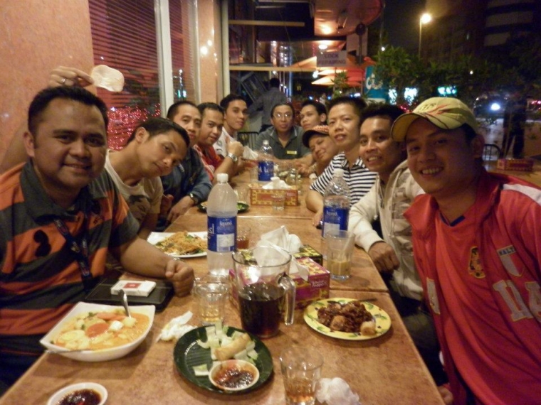 Berapa Gaji Waiter Kapal Pesiar oleh Mukti Ali Bin Berapa Gaji Waiter Kapal Pesiar oleh Mukti Ali Bin