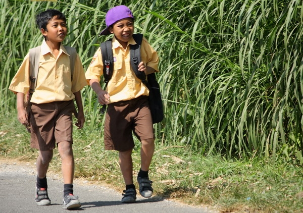 Ada Murid Durhaka Pada Gurunya oleh Dhanang DhaVe Ada Murid Durhaka Pada Gurunya oleh Dhanang DhaVe