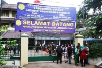 biaya masuk sekolah labschool cibubur | kepingin sekolah