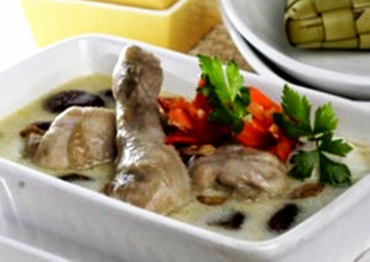 Resep opor Ayam Kuah Putih Nikmat dan Lezat oleh Jiehan1 Resep opor Ayam Kuah Putih Nikmat dan Lezat oleh Jiehan1