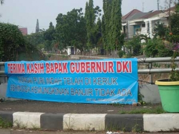 Spanduk Perpisahan Ala Fauzi Bowo Terima Kasih Pak Gubernur Spanduk Perpisahan Ala Fauzi Bowo Terima Kasih Pak Gubernur