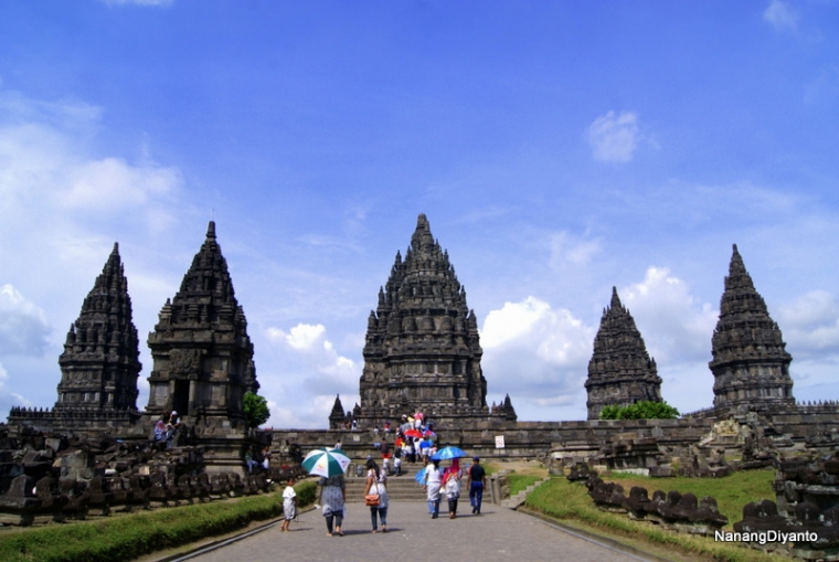 Gambar Sejarah Candi Siwa Terbesar Prambanan Oibro Gambar  Gambar Sejarah Candi Siwa Terbesar Prambanan Oibro Gambar