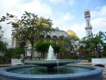 Desain Taman Halaman Masjid - Rumah Joglo Limasan Work
