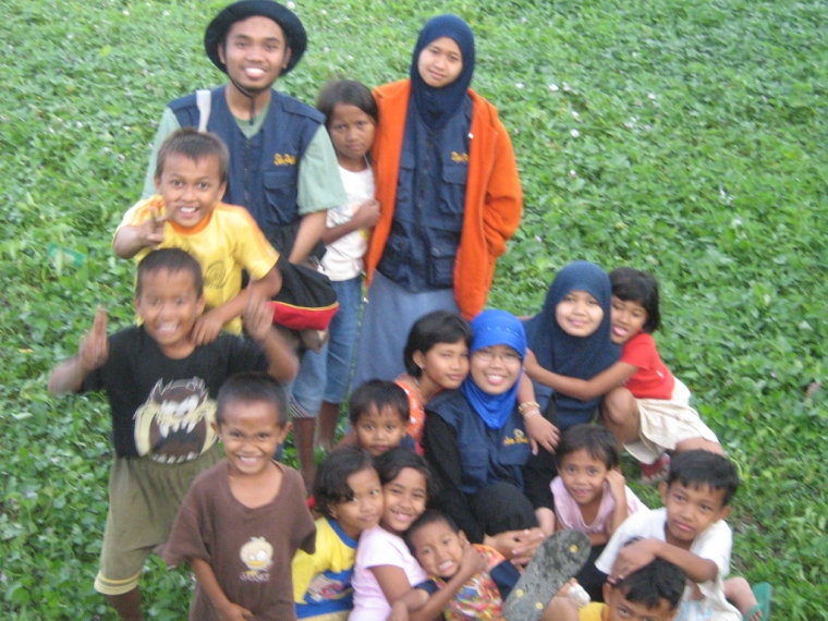 View Mengenang Gempa Jogja 2006 Pics