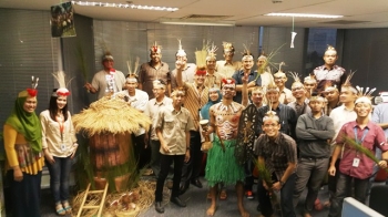 10 Ide Dekorasi Panggung Sumpah Pemuda  House on Street 10 Ide Dekorasi Panggung Sumpah Pemuda  House on Street