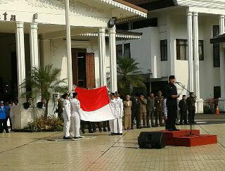 Bogor Berduka Gara-gara Tali Bendera Putus di Hari Sumpah  Bogor Berduka Gara-gara Tali Bendera Putus di Hari Sumpah