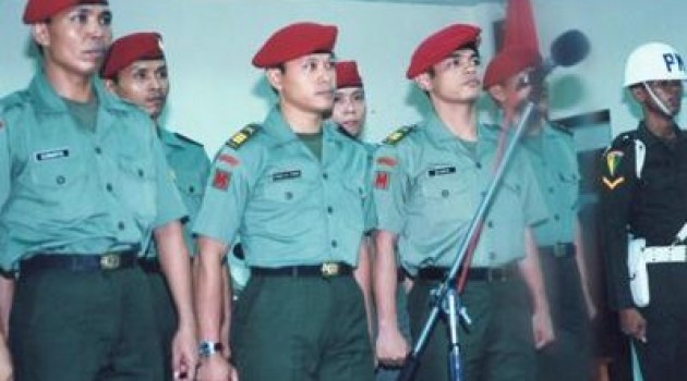 Proses sidang dengan terdakwa anggota Tim Mawar