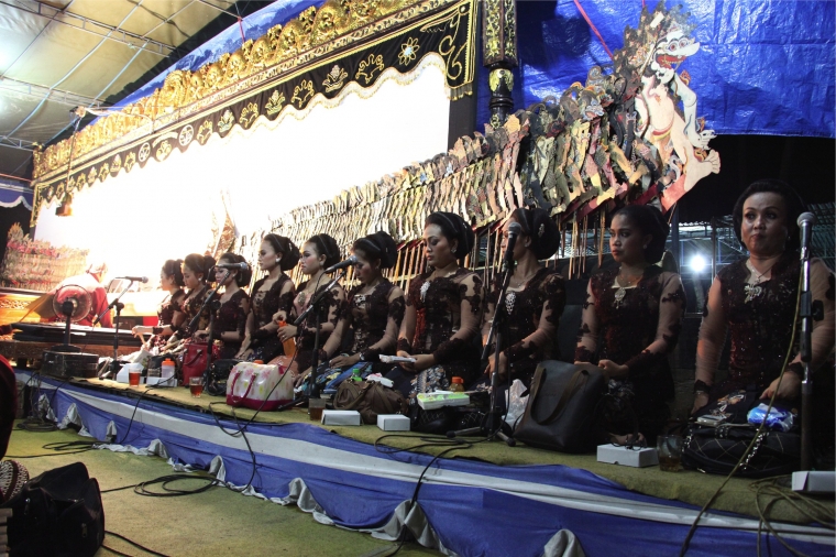 Wayang Kulit Sindiran Dalang Kepada Pemerintah Dalam Wayang Kulit Sindiran Dalang Kepada Pemerintah Dalam